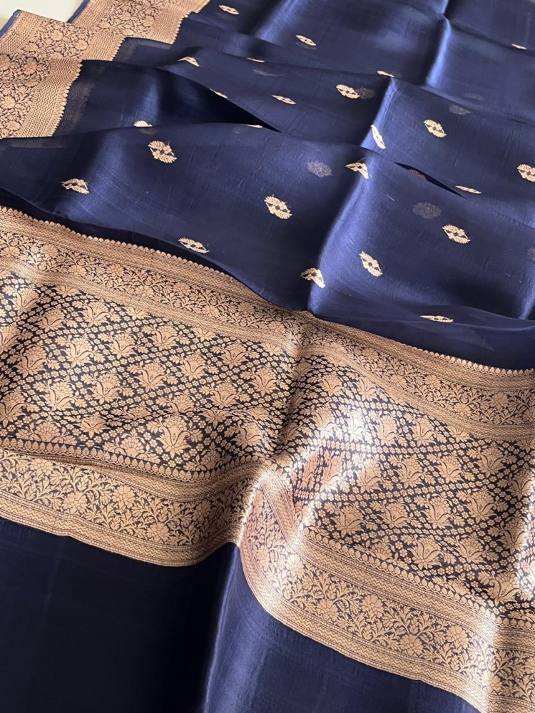 Image of Kora Banarasi Pure Organza Handwoven Silk Saree with Kadwa Buttis - Blue