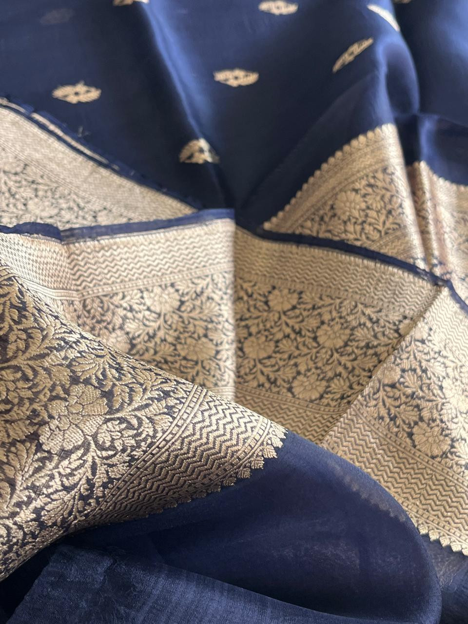 Kora Banarasi Pure Organza Handwoven Silk Saree with Kadwa Buttis - Blue