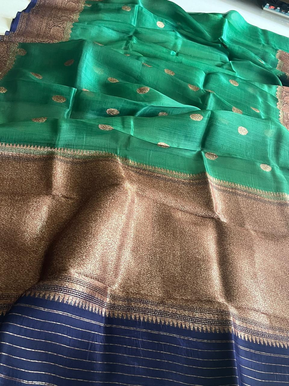 Kora Banarasi Pure Organza Handwoven Silk Saree with Kadwa Buttis - Green