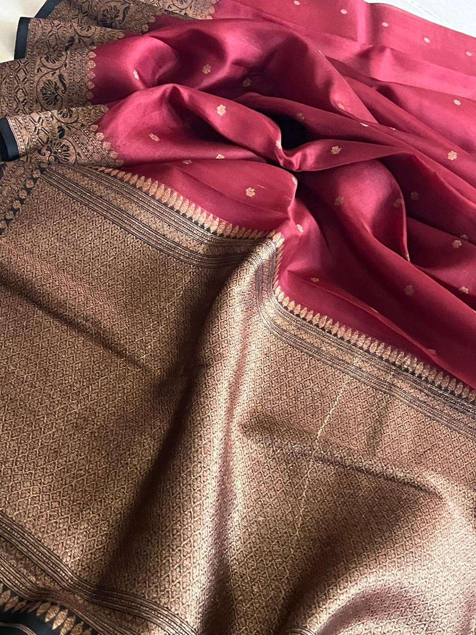 Kora Banarasi Pure Organza Handwoven Silk Saree with Kadwa Buttis - Maroon