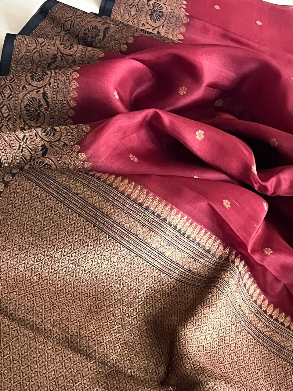 Kora Banarasi Pure Organza Handwoven Silk Saree with Kadwa Buttis - Maroon