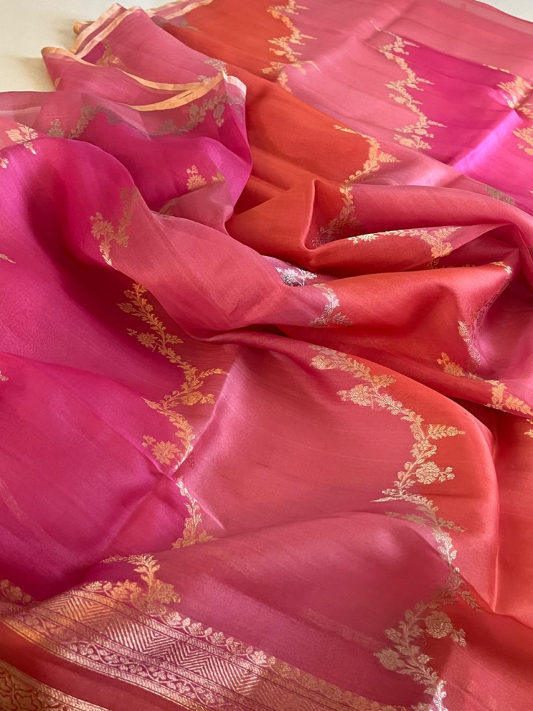 Image of Kora Banarasi Pure Organza Rangkat Handloom Saree with Kadwa Weave - Coral Blush