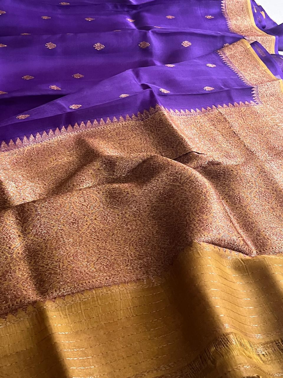 Kora Banarasi Pure Organza Handwoven Silk Saree with Kadwa Buttis - Purple