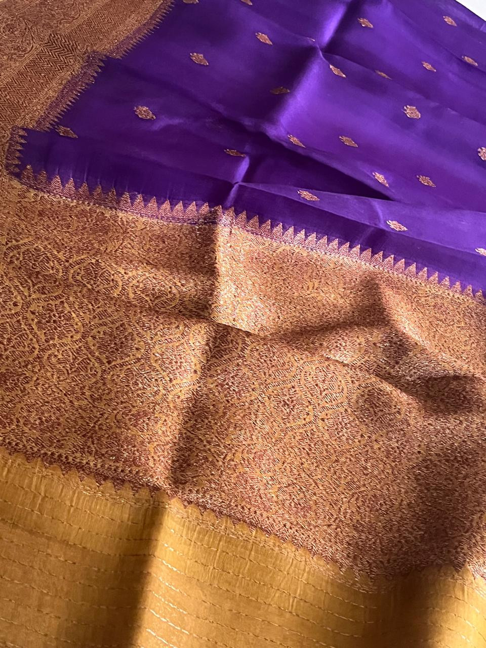 Kora Banarasi Pure Organza Handwoven Silk Saree with Kadwa Buttis - Purple