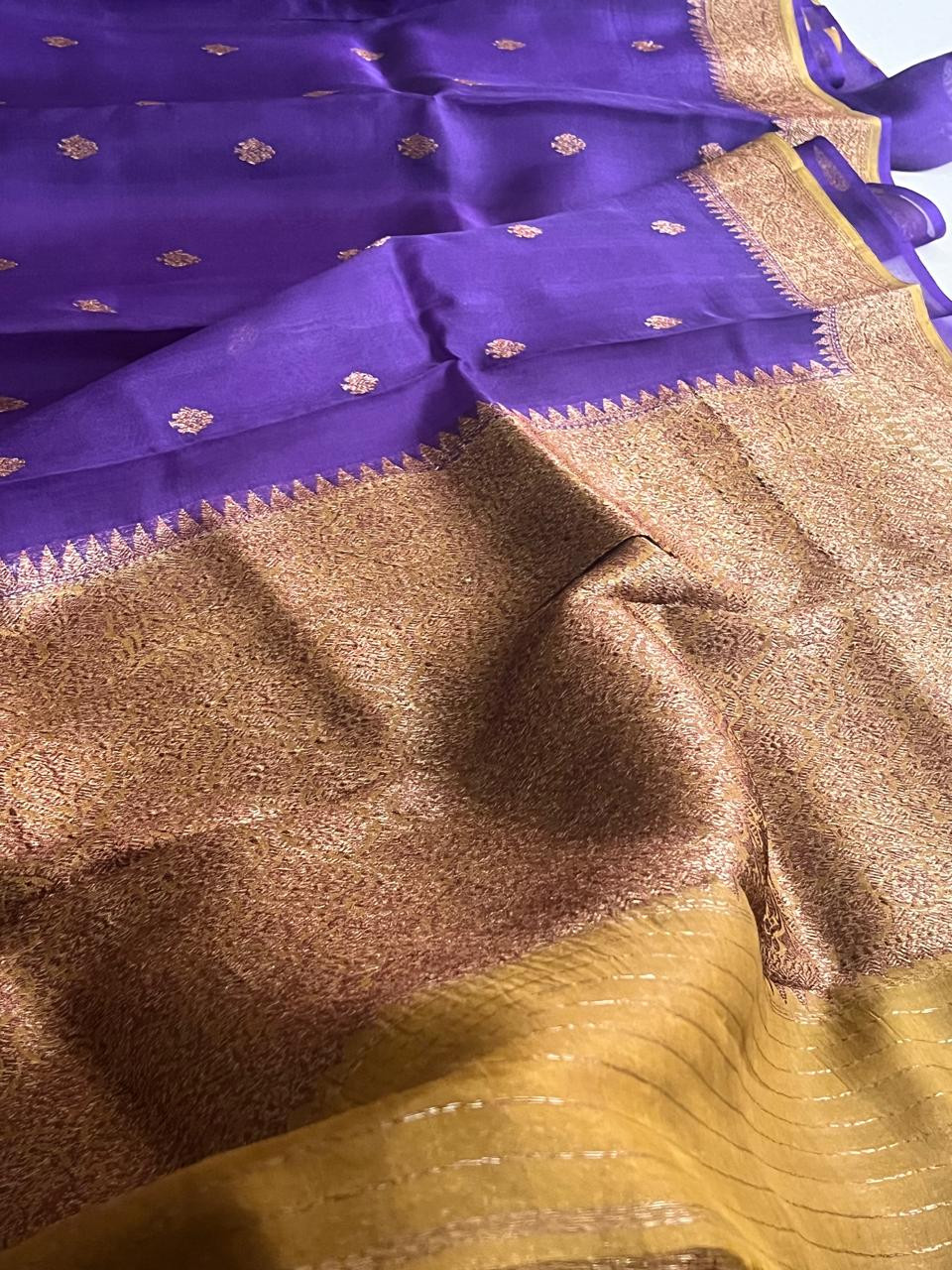 Kora Banarasi Pure Organza Handwoven Silk Saree with Kadwa Buttis - Purple