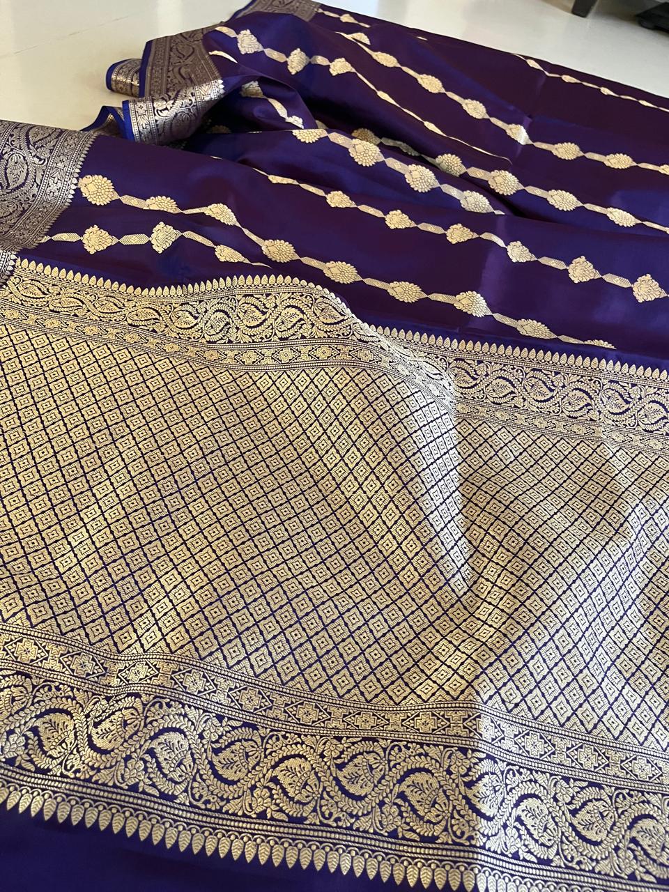 Kora Banarasi Pure Organza Handwoven Silk Saree with Kadwa Buttis - Purple