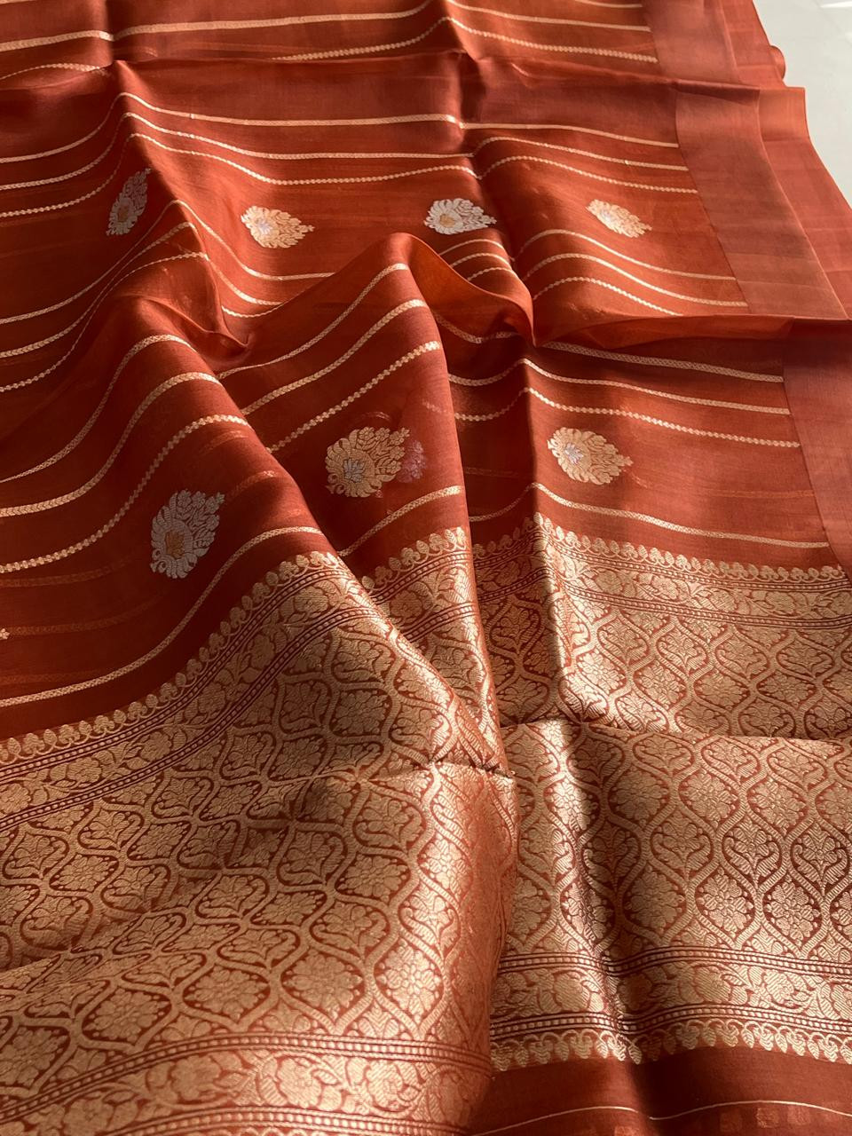 Kora Banarasi Pure Organza Handwoven Silk Saree with Kadwa Buttis - Rust