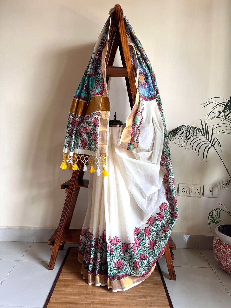 Madhubani Handpainted Fusion Kasavu Cotton Saree - Off White