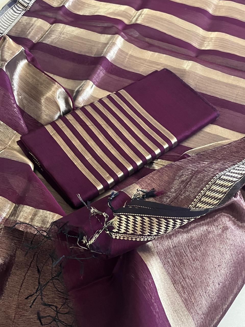 Stunning Maheshwari Silk Cotton Handwoven Kurta Dupatta Set With Zari Stripes - Deep Purple