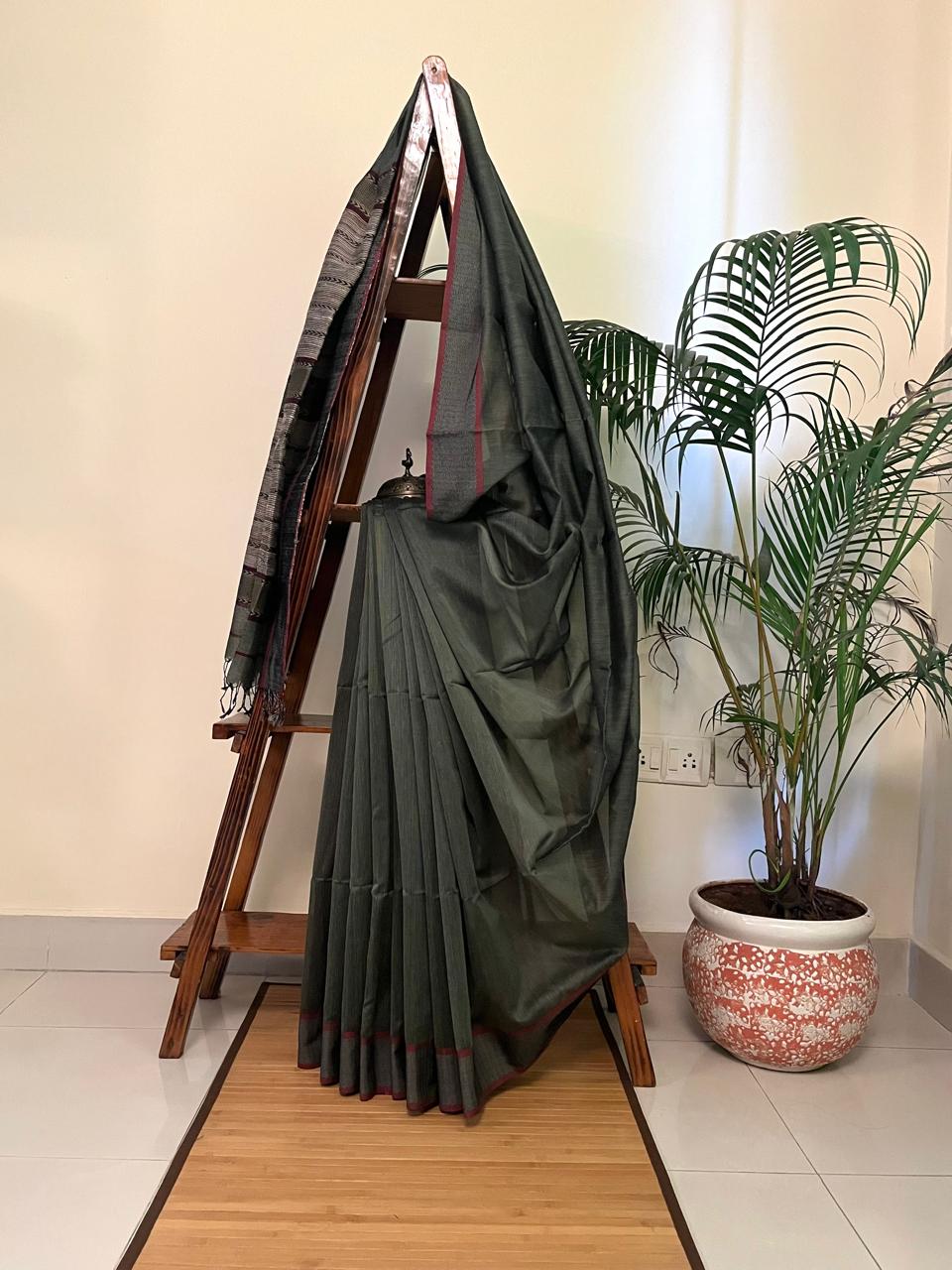 Rehwa-style Maheshwari Handloom Saree - Sage Moss Dark