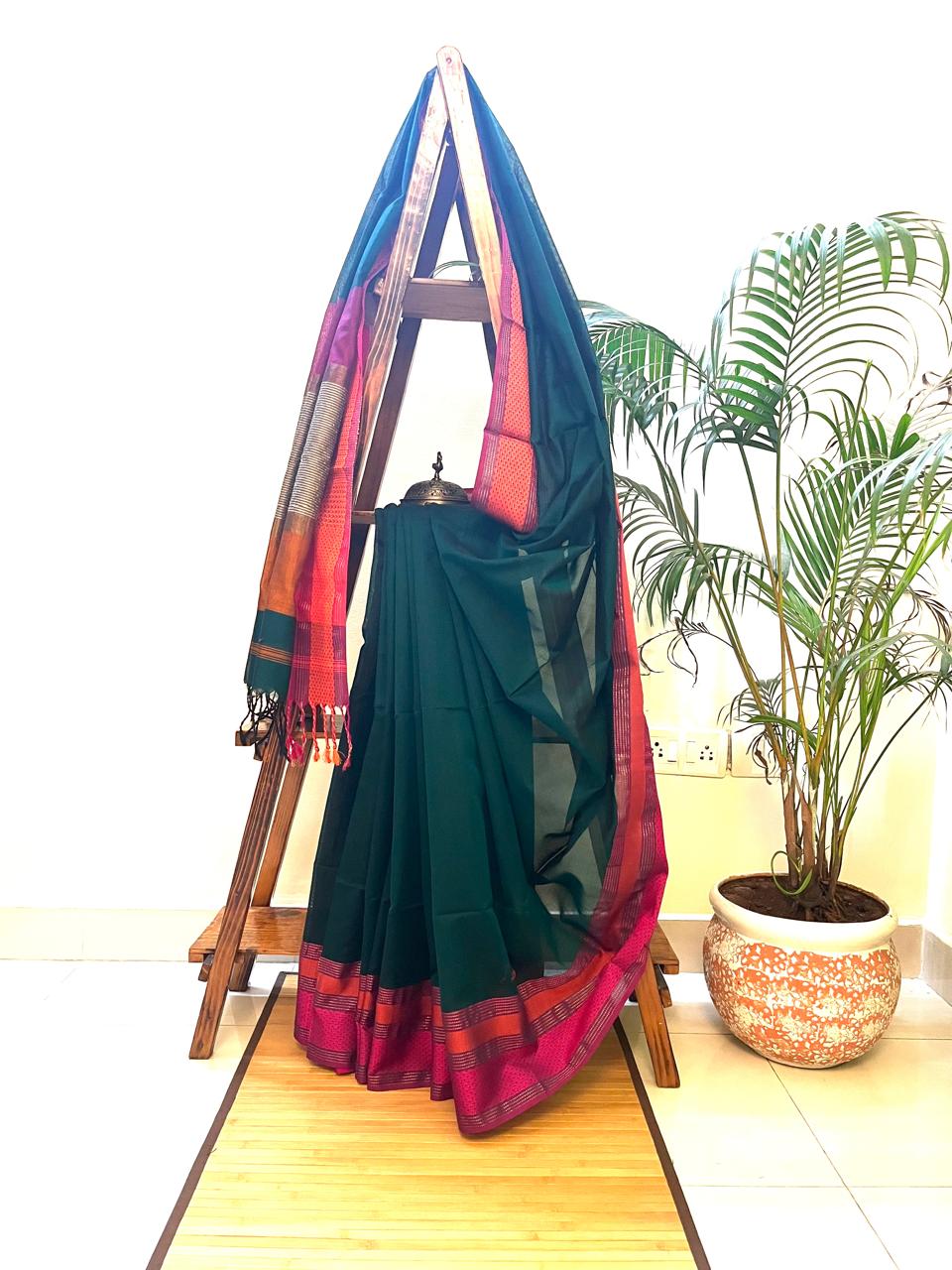 Ganga-Jamuna Border Style Maheshwari Handloom Saree - Bottle Green