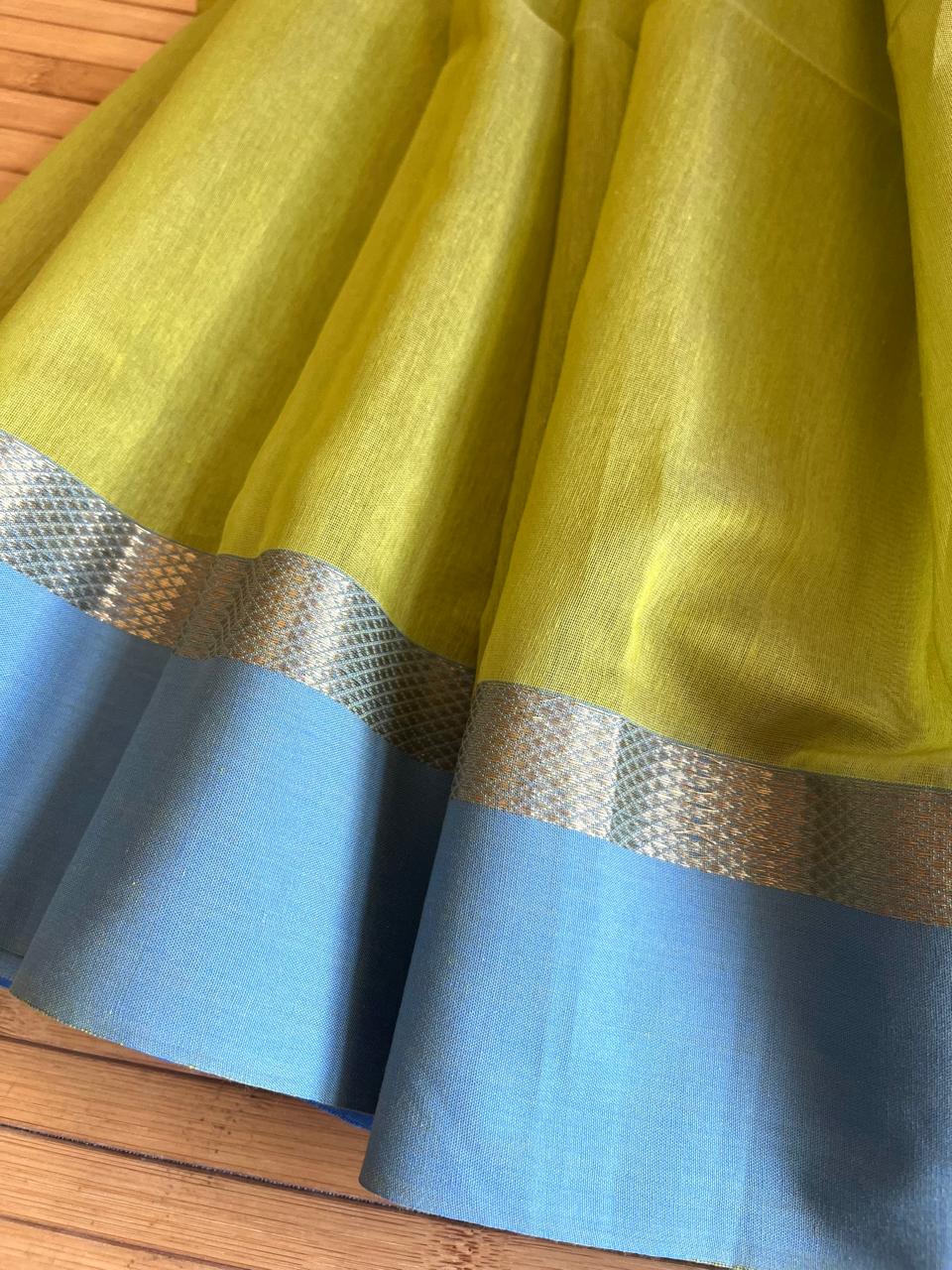 Beautiful Handloom Maheshwari Saree - Mehendi Green Blue