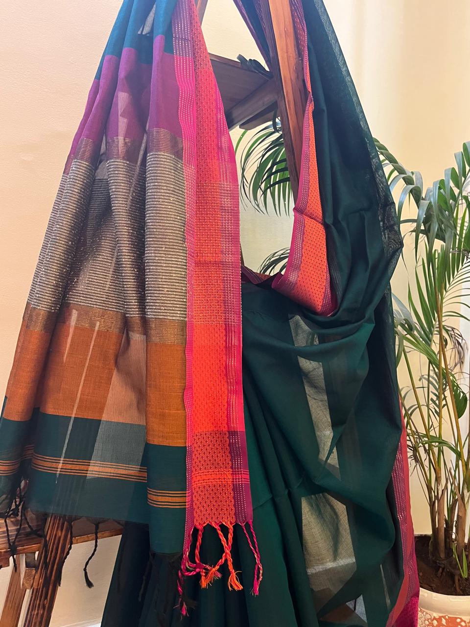Ganga-Jamuna Border Style Maheshwari Handloom Saree - Bottle Green