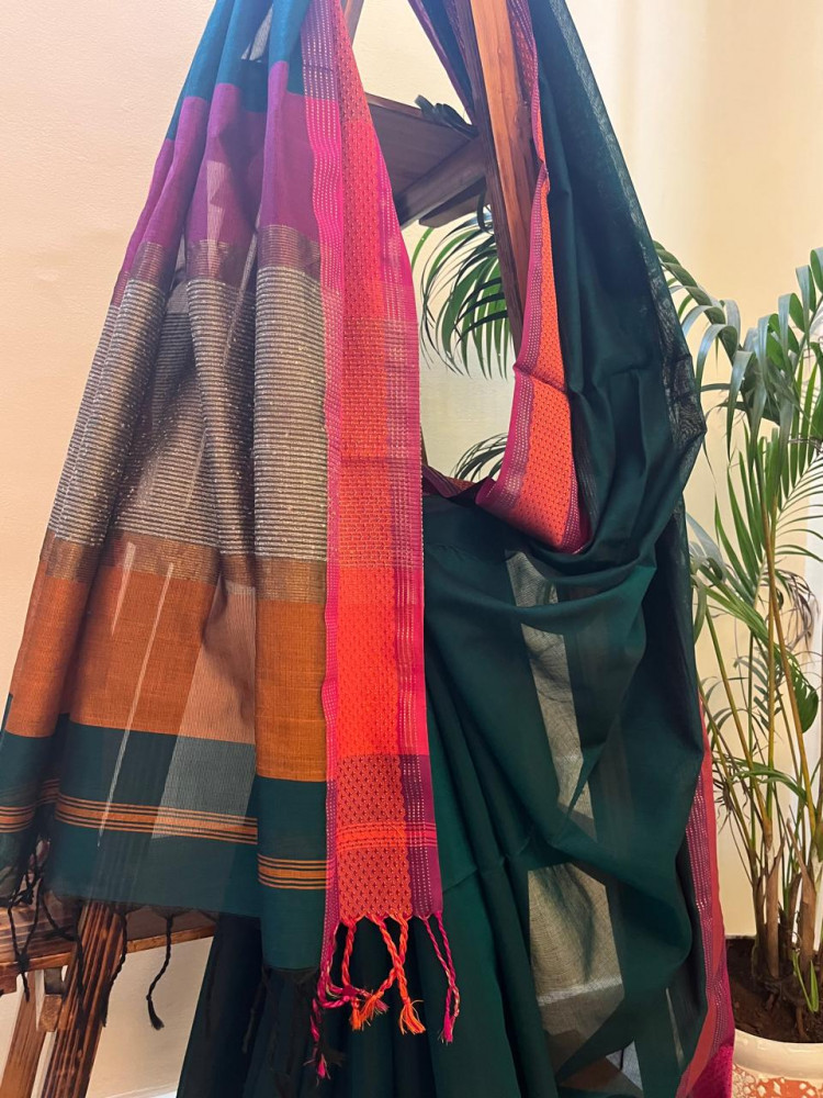 Image of Ganga-Jamuna Border Style Maheshwari Handloom Saree - Bottle Green