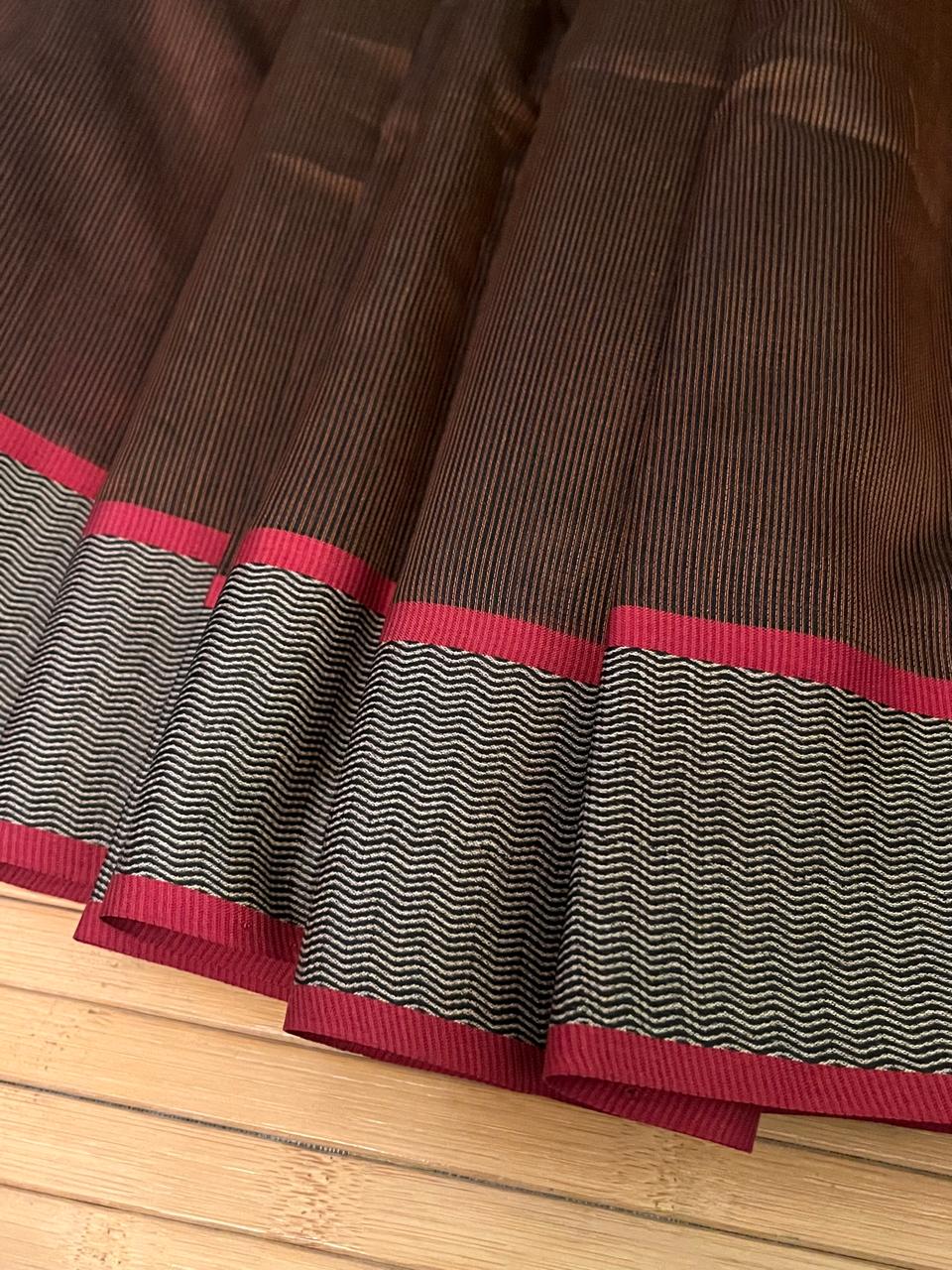 Cocoa Rehwa Elegance Maheshwari Handloom Saree