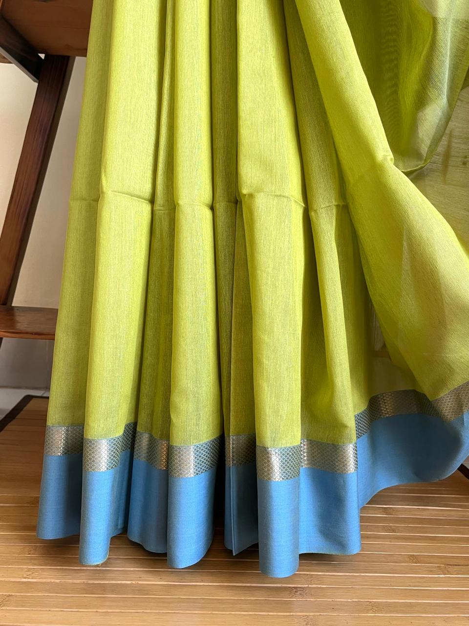 Beautiful Handloom Maheshwari Saree - Mehendi Green Blue