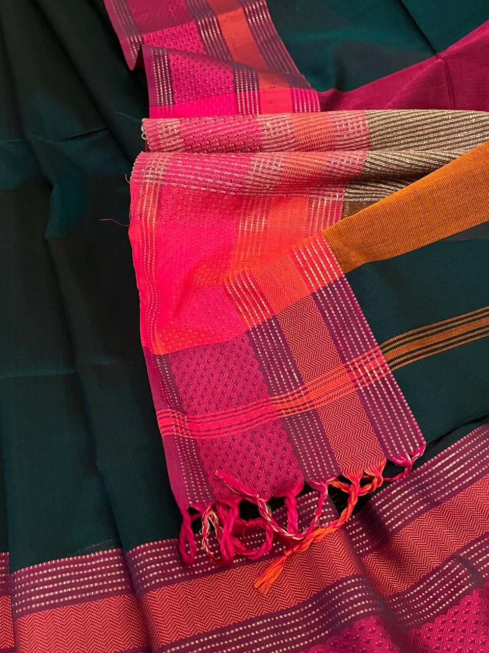 Ganga-Jamuna Border Style Maheshwari Handloom Saree - Bottle Green