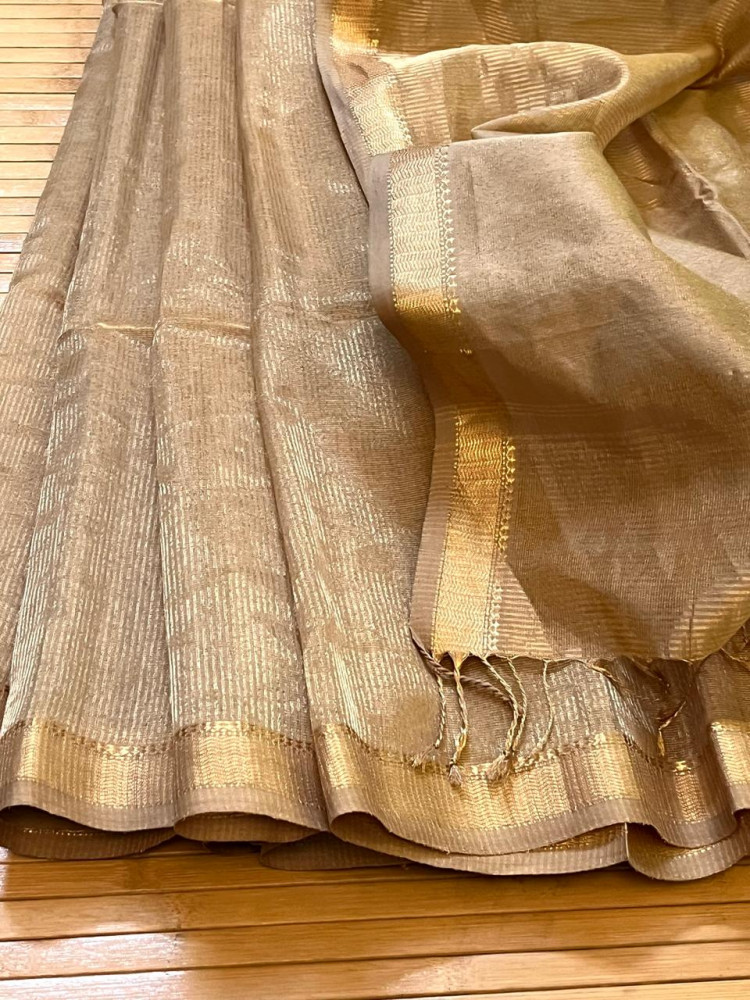 Image of Classic Maheshwari Handloom Saree with Lehar - Wave Style Border - Golden