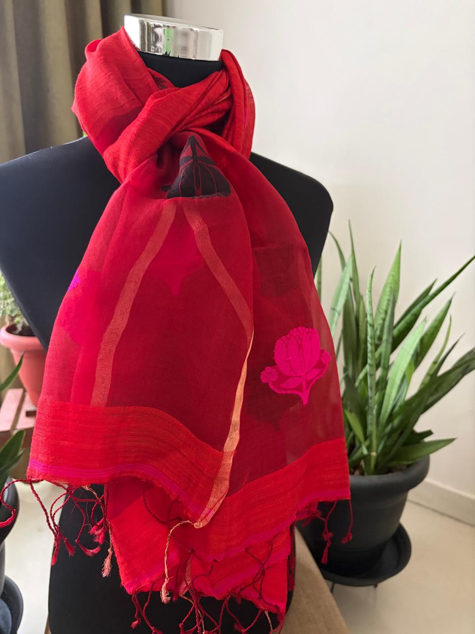 Matka Silk Stoles with Muslin Silk Palla and Buttis - Crimson Red