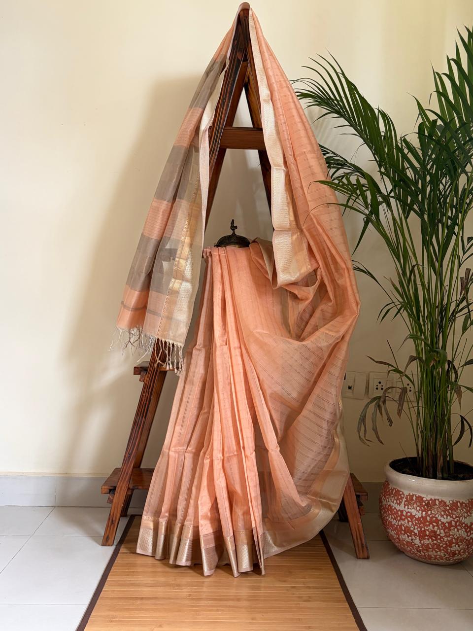 Mridula Peach and Silver Handwoven Maheshwari Saree