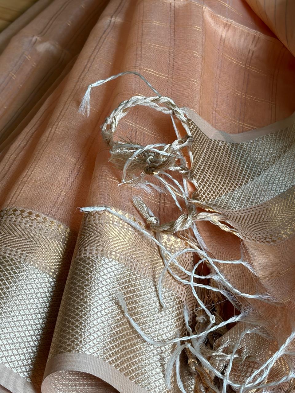 Mridula Peach and Silver Handwoven Maheshwari Saree
