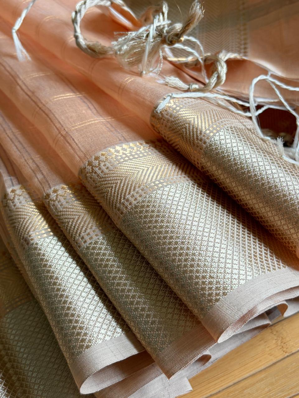 Mridula Peach and Silver Handwoven Maheshwari Saree
