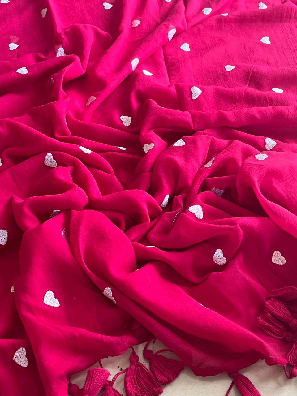 Soft and comfortable Pure Mul Mul Sarees with embroidered Hearts - Pink