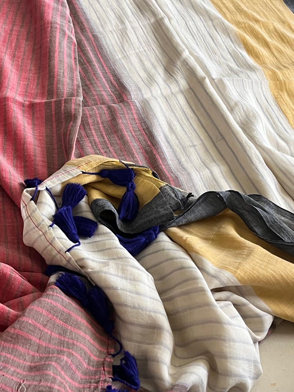 Soft and comfortable Pure Mul Mul Striped Saree - Multicolour