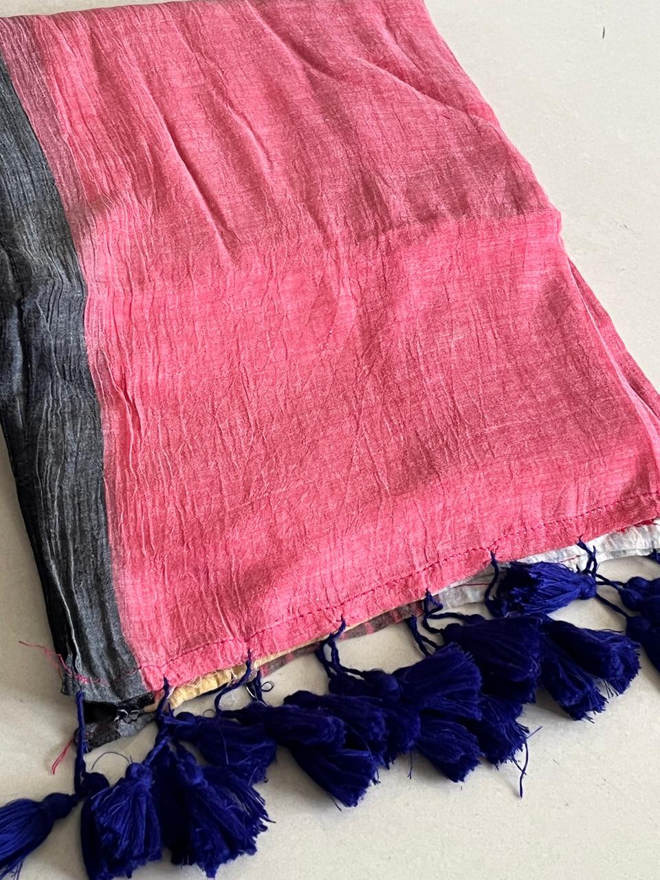 Soft and comfortable Pure Mul Mul Striped Saree - Multicolour