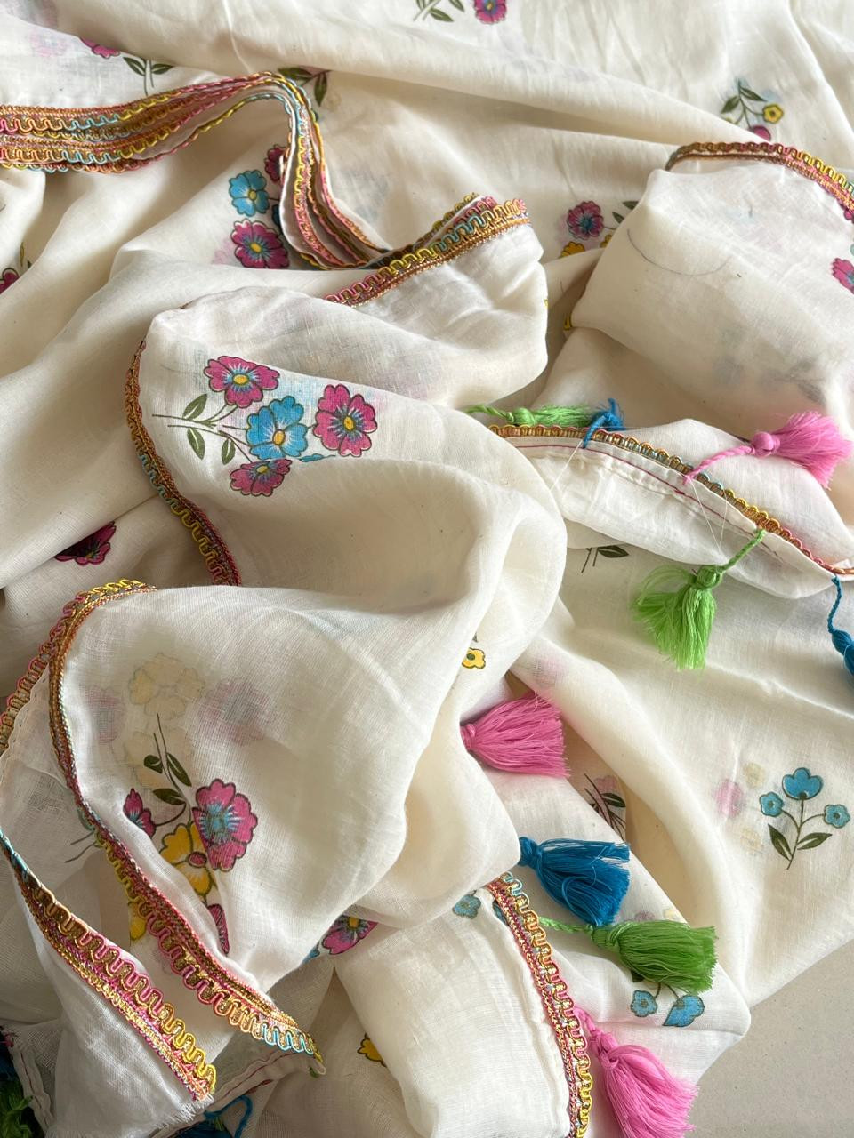 Mul Mul Printed Saree with Lace and Tassels - White