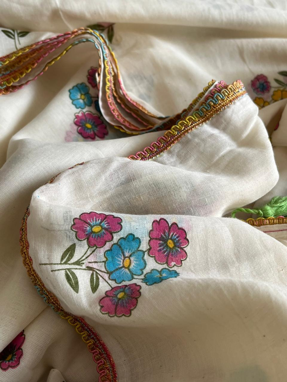 Mul Mul Printed Saree with Lace and Tassels - White