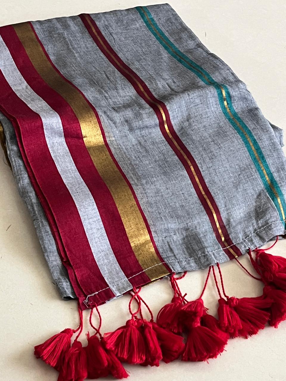 Soft and comfortable Pure Mul Mul Striped Saree - Grey