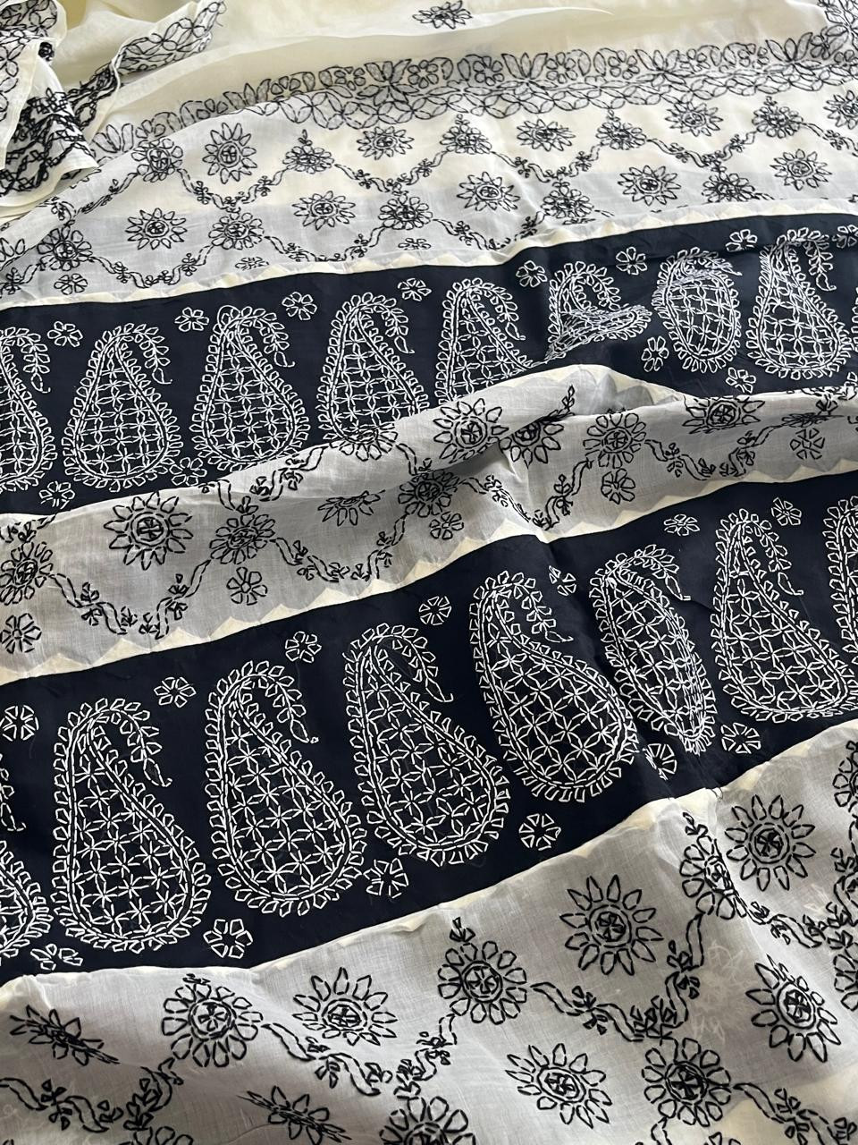 Pure Cotton Hand Chikankari Embroidery Saree- Black with White
