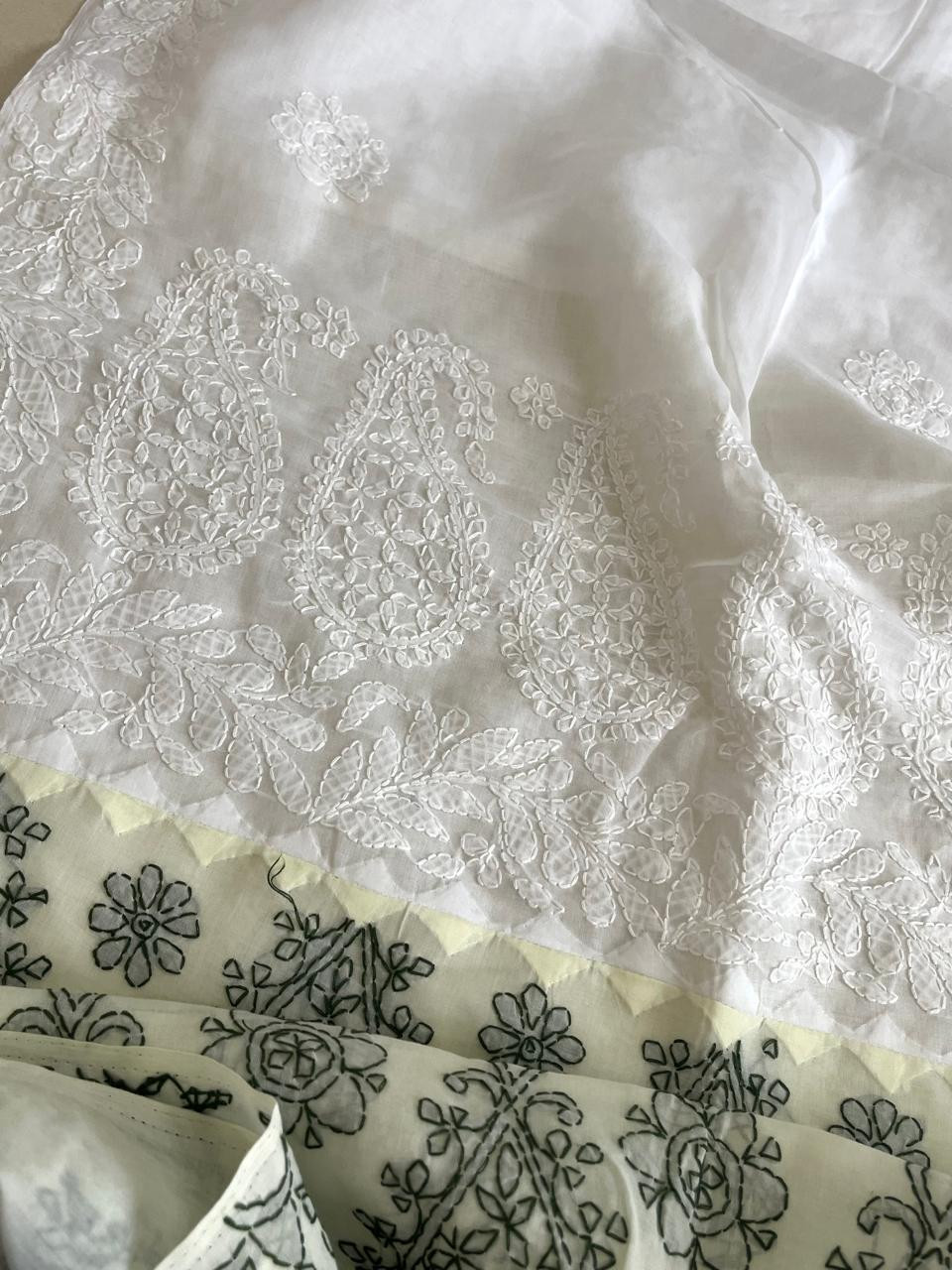 Pure Cotton Hand Chikankari Embroidery Saree- White with Dark Green