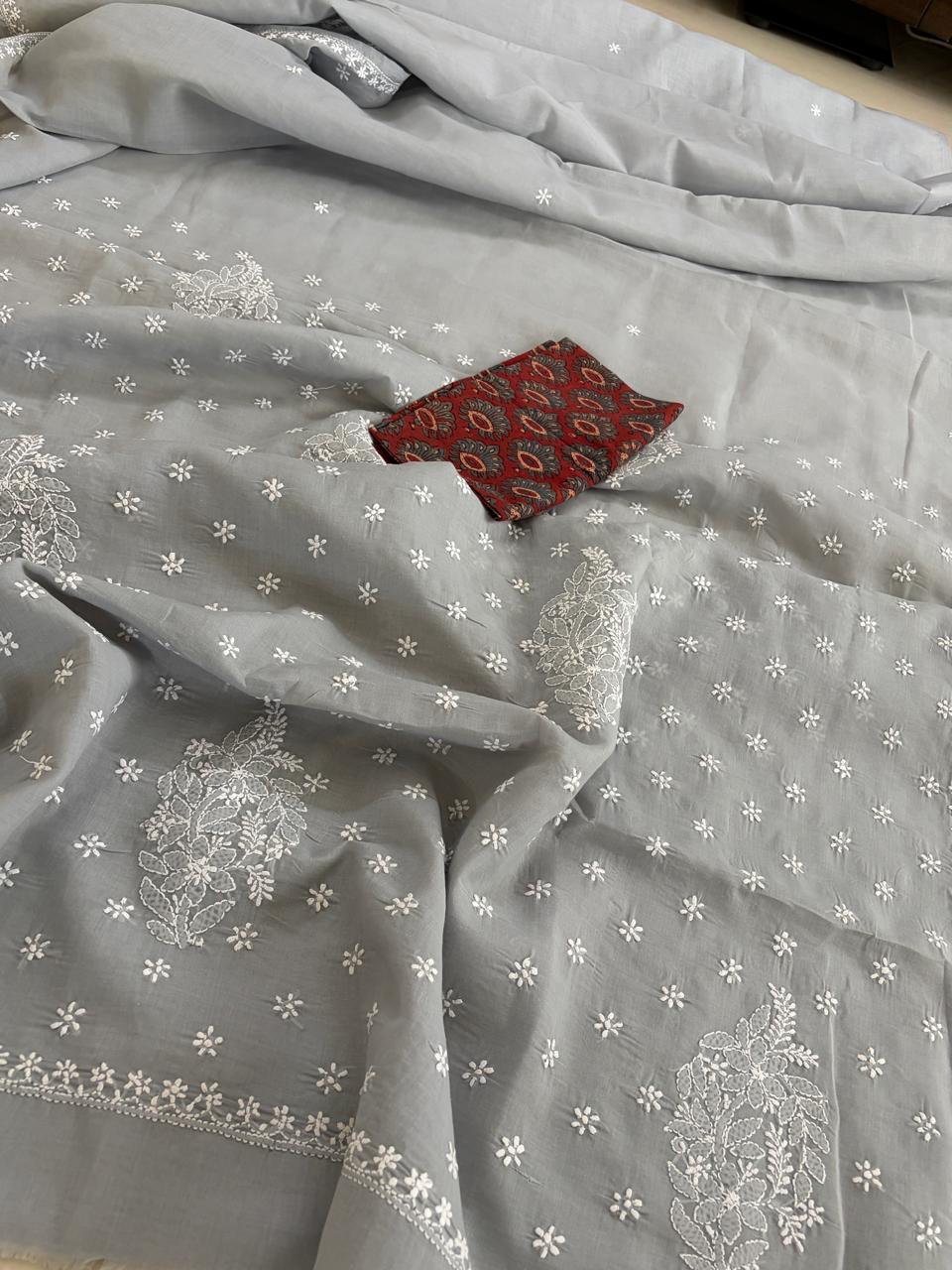 Pure Soft Cotton Chikankari Handwork Saree from Lucknow - Grey