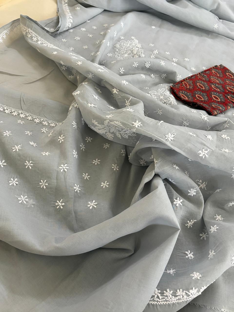 Pure Soft Cotton Chikankari Handwork Saree from Lucknow - Grey