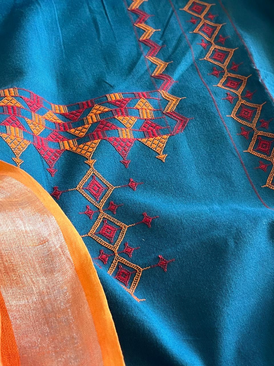 Pure cotton Handwoven Kurta with extra weft weaving with linen handloom dupatta