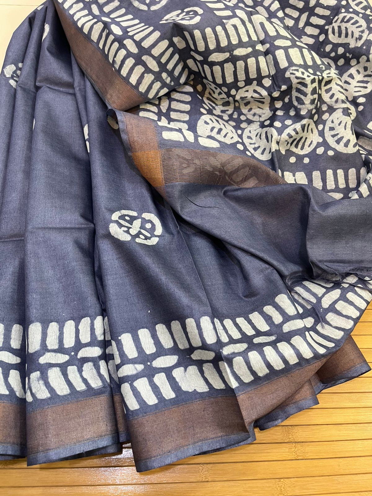 Pure Cotton Wax Batik Saree with zari border - Ash Grey