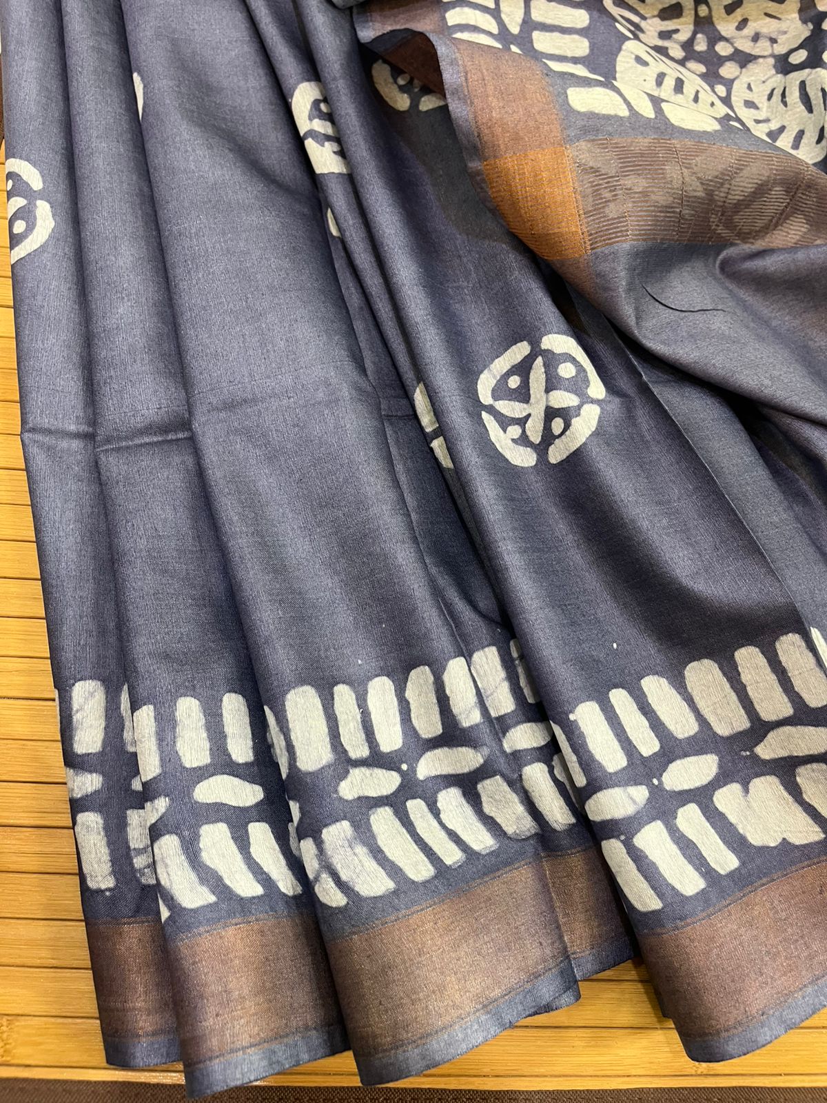 Pure Cotton Wax Batik Saree with zari border - Ash Grey