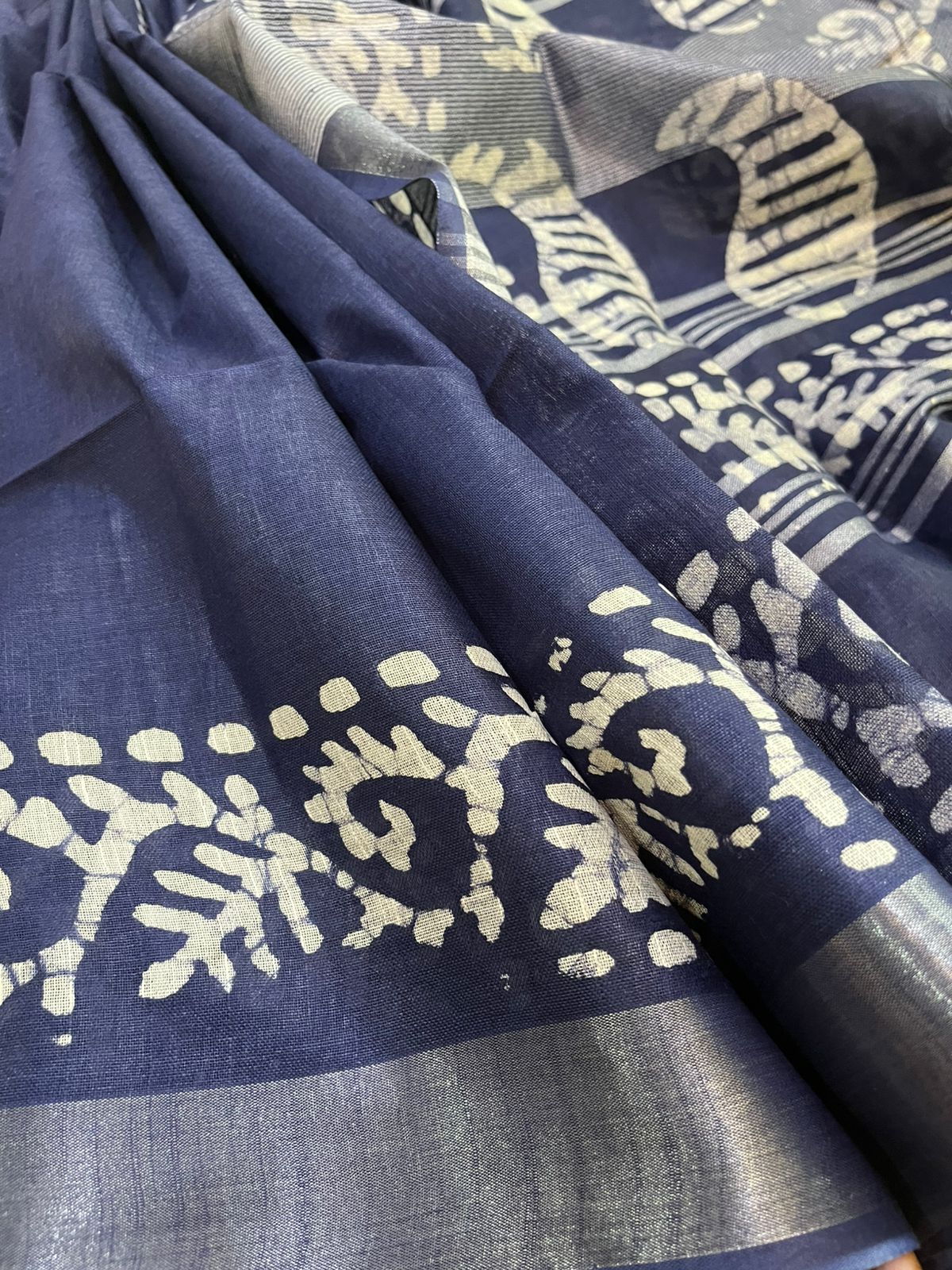 Pure Cotton Wax Batik Saree with zari border - Blue