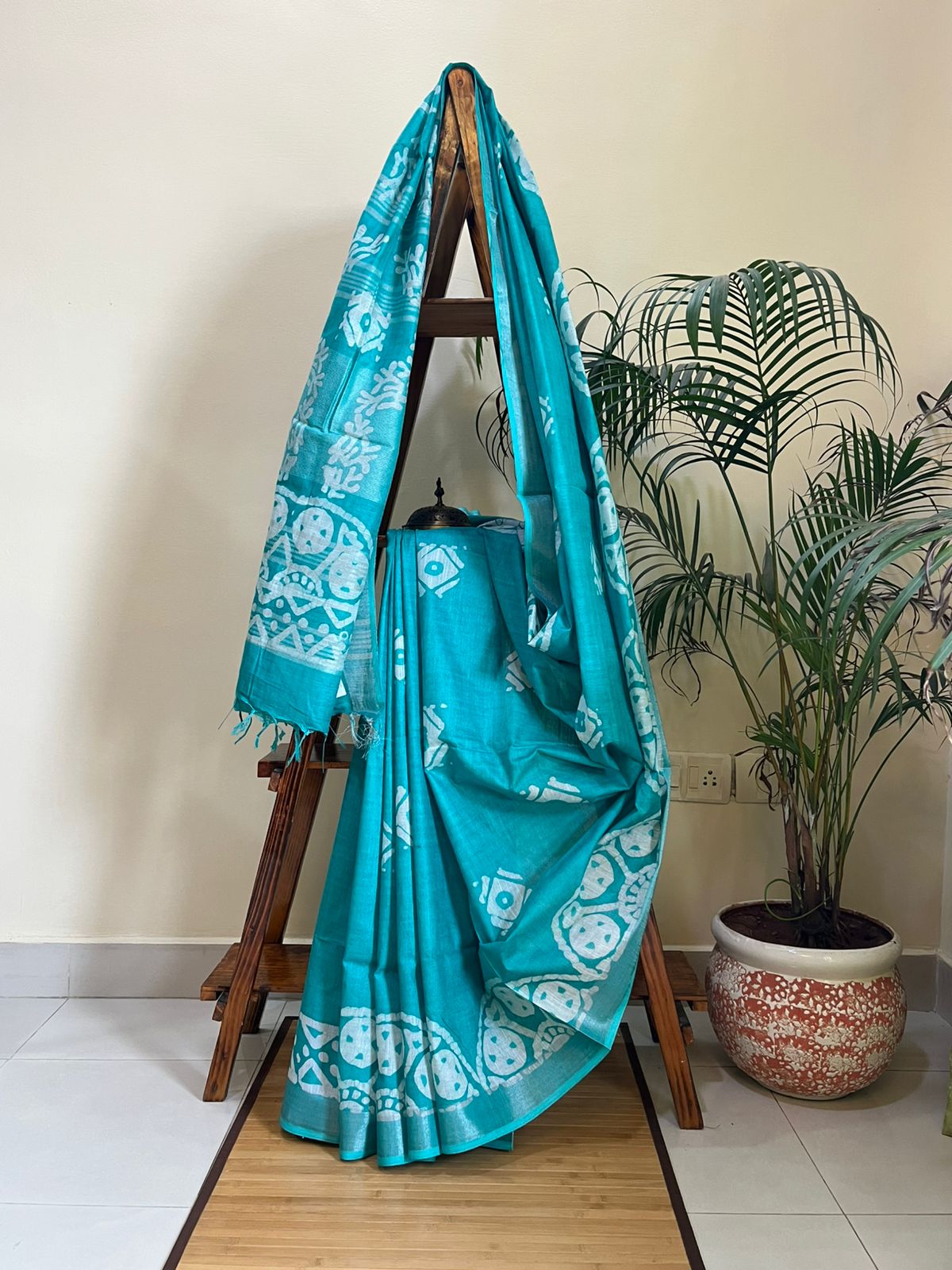 Pure Cotton Wax Batik Saree with zari border - Teal