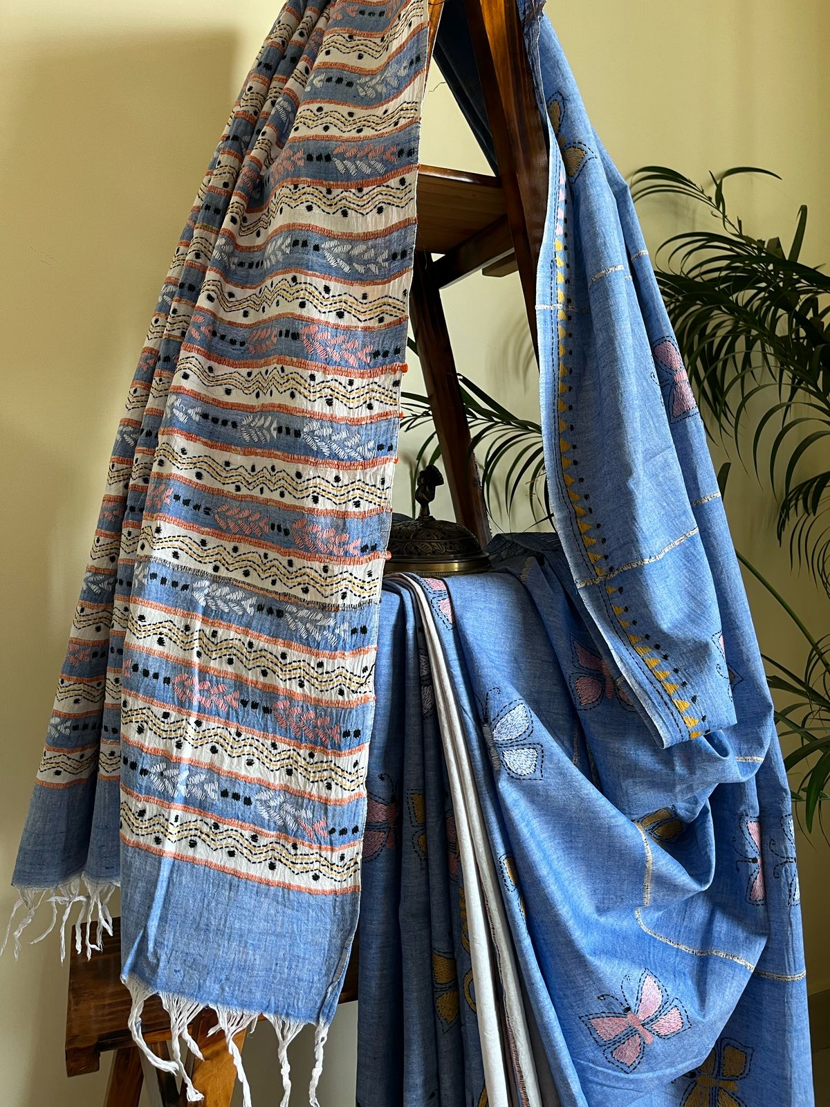 Pure Khesh Cotton Saree With Kantha Hand Embroidery - Blue