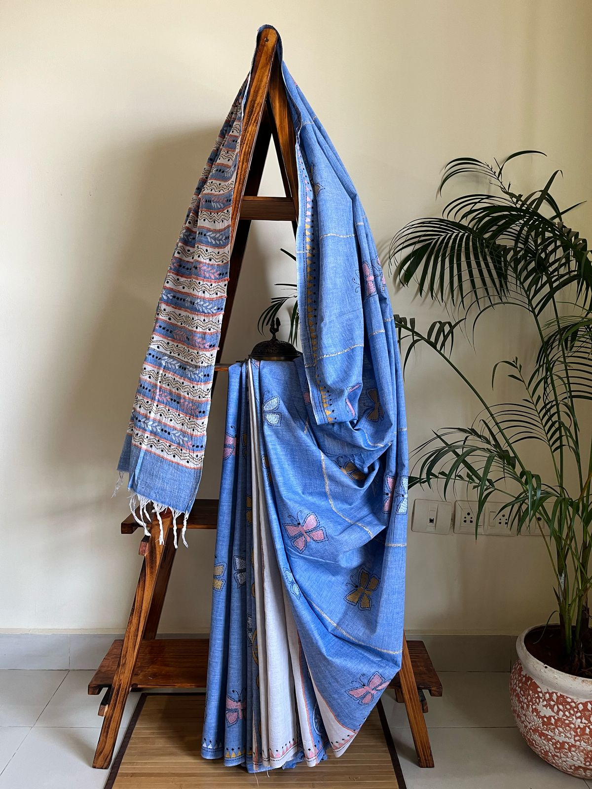 Pure Khesh Cotton Saree With Kantha Hand Embroidery - Blue