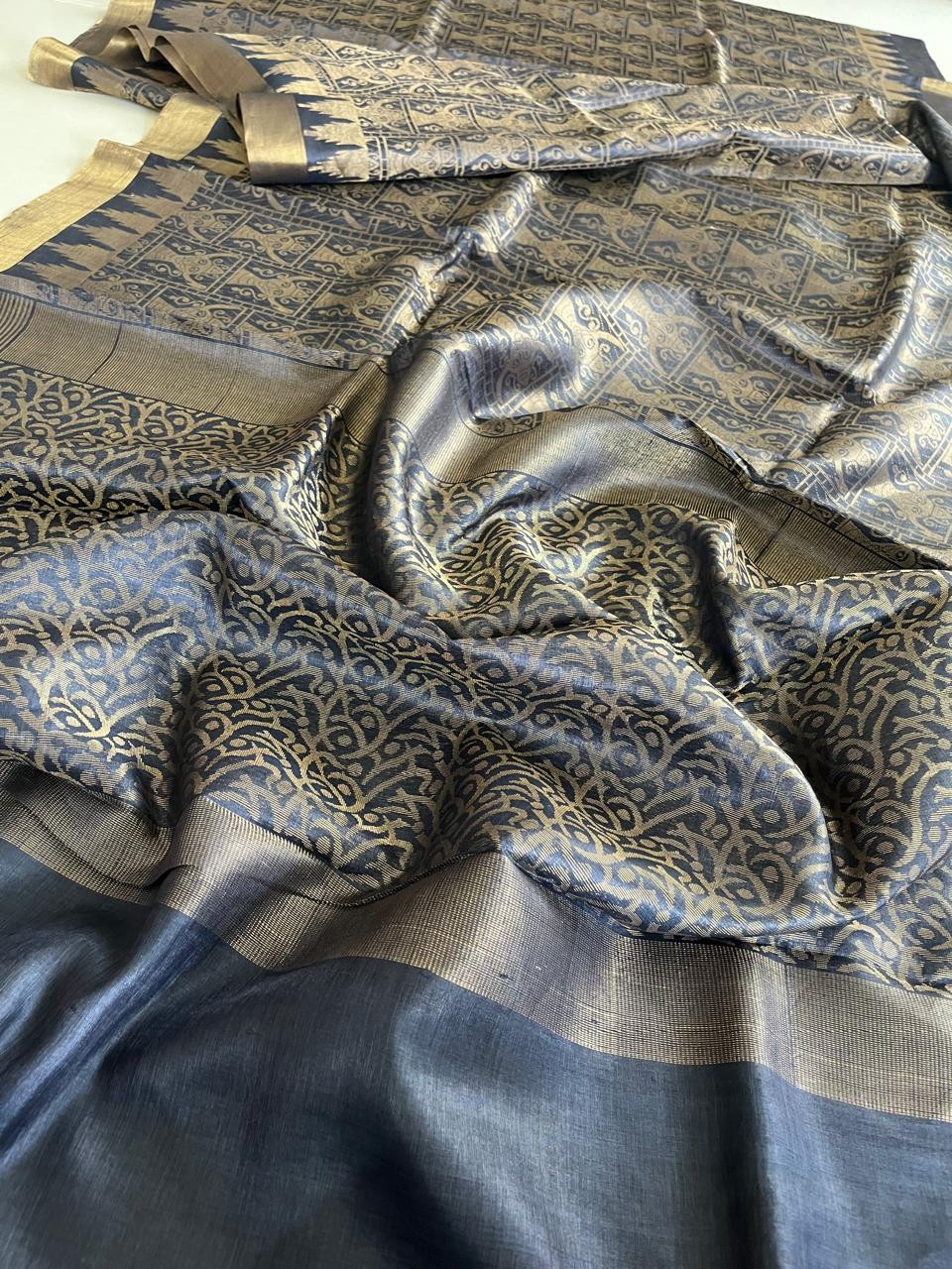 Pure Kosa Silk Handwoven Kosa Silk saree  - Charcoal Black
