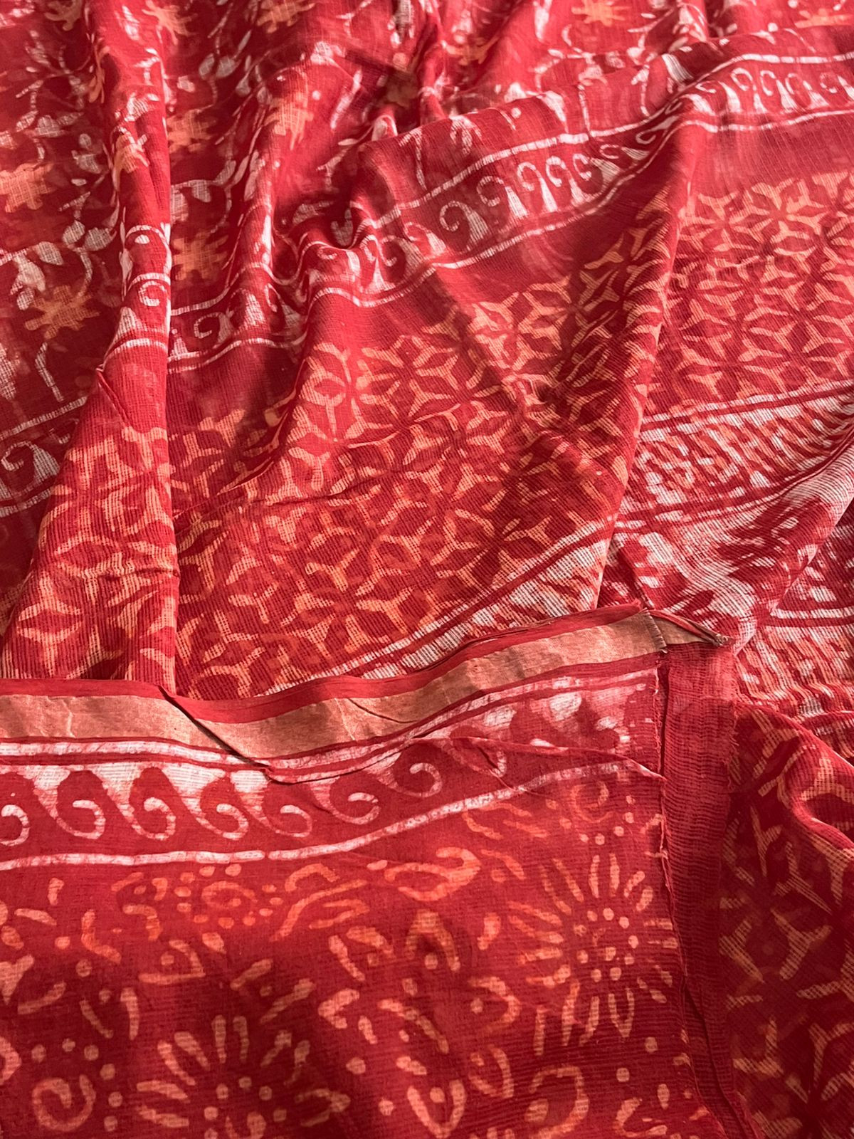 Pure Kota Cotton Dabu Sarees with woven Zari border - Red
