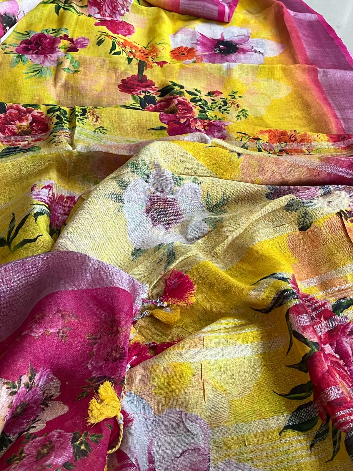 Pure Linen Woven Sarees - Yellow