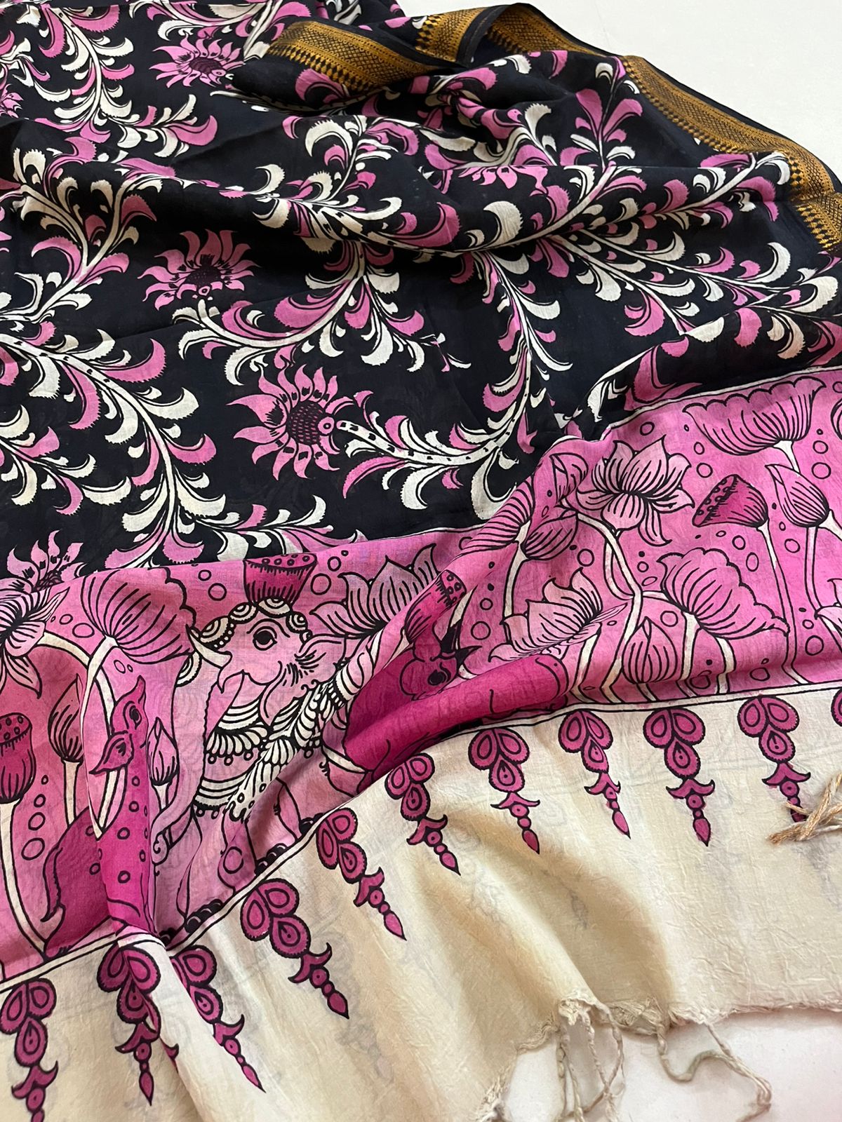 Pure Mangalgiri Cotton Kalamkari Handpainted Dupatta