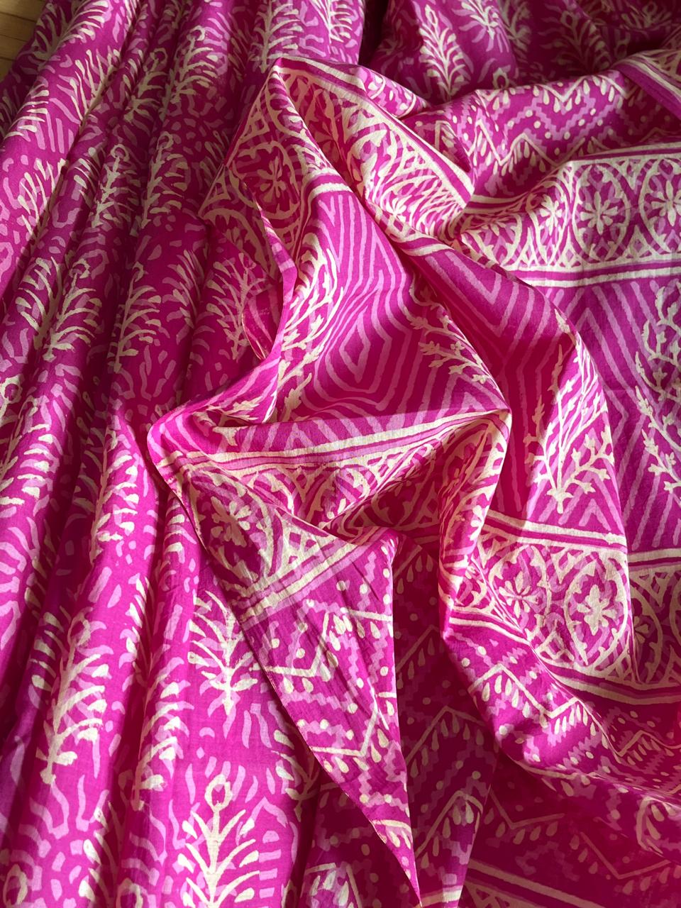 Pure Mul cotton Handblock Printed Saree with complimentary AJRAKH blouse - Pink