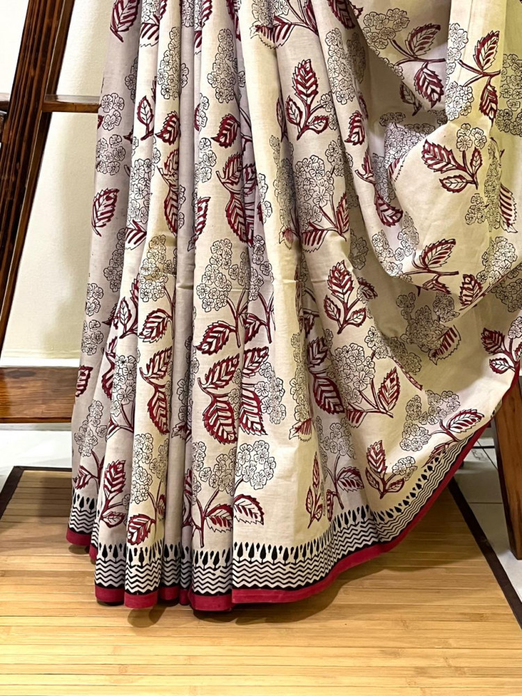 Image of Pure Mul cotton Handblock Printed Saree with complimentary AJRAKH blouse - Beige with Red