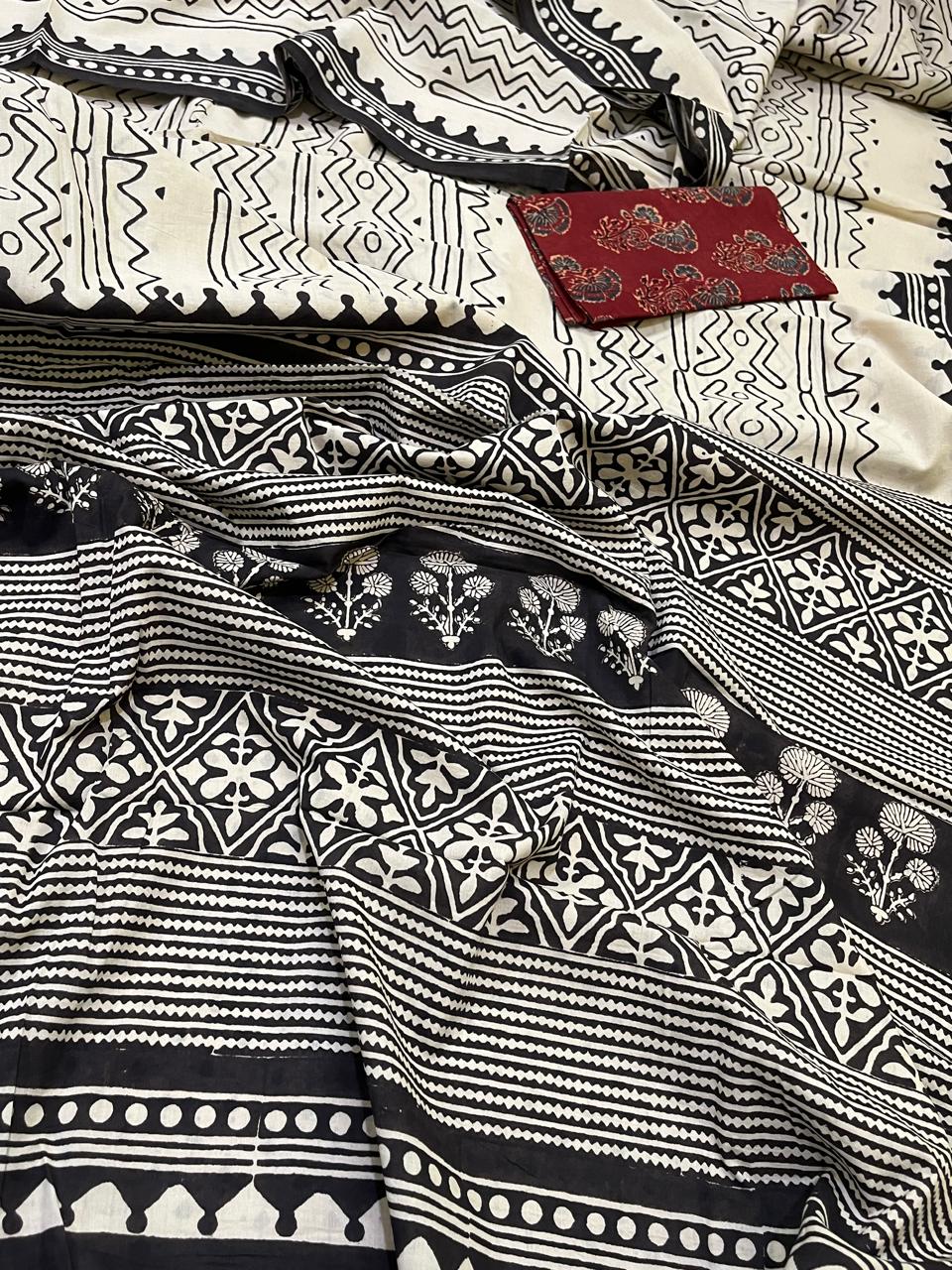 Pure Mul cotton sarees with handblock print - Off White with Black